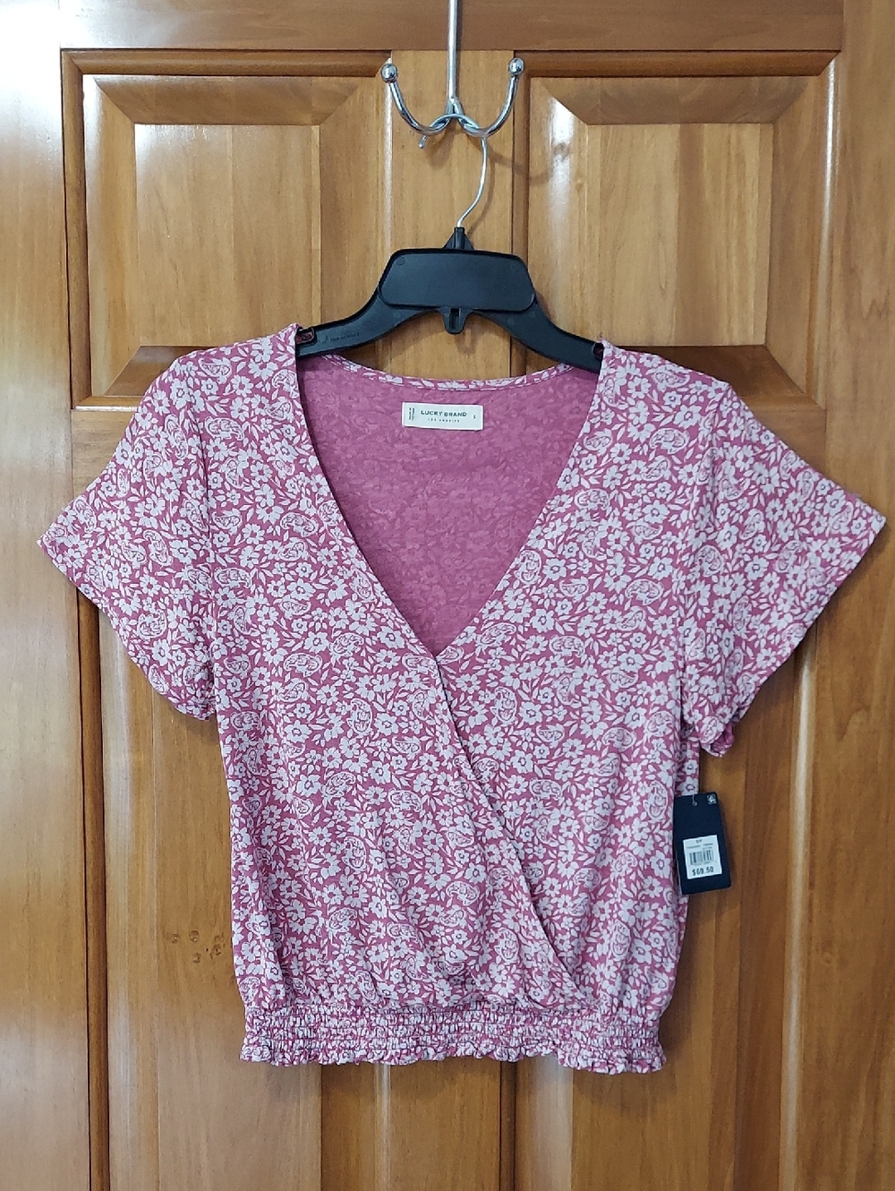 🆕 Lucky Brand V-Neck Pink and White Floral Blouse, Crop Gather Waist Small, NEW